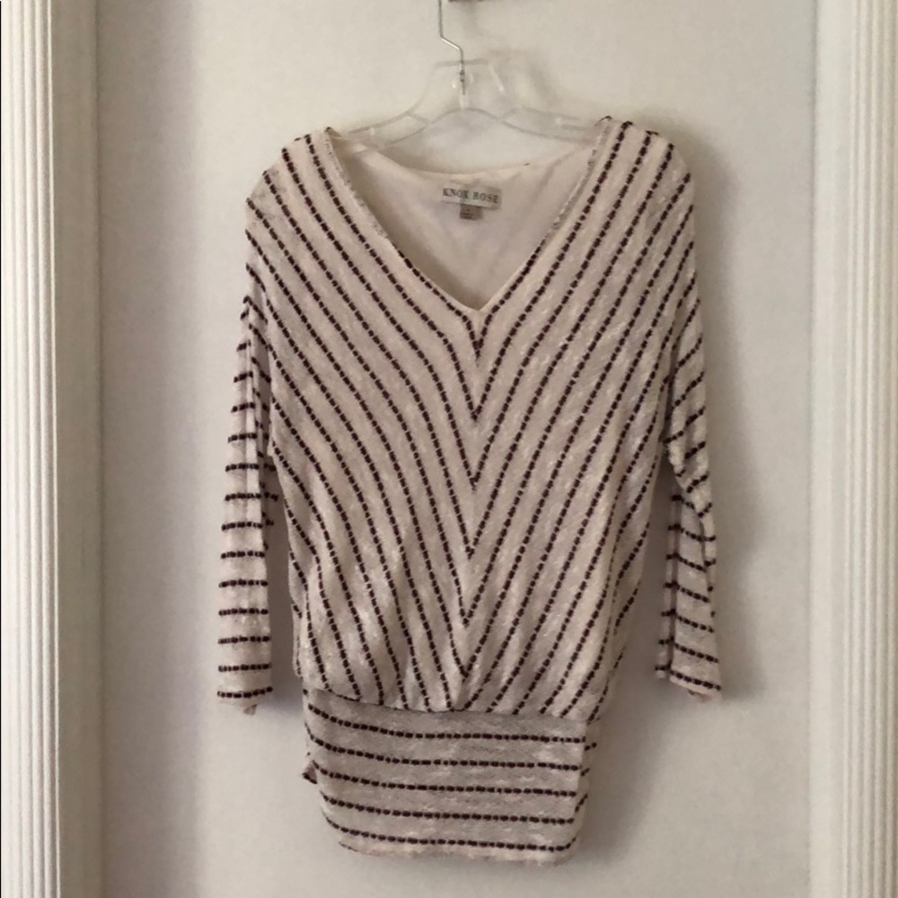 Light weight sweater